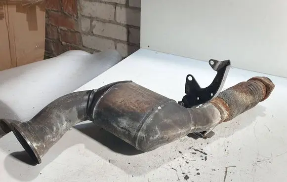 BMW 7 E65 E66 Catalyst/FAP/DPF particulate filter 