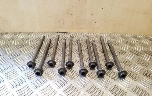 Volvo XC90 Cylinder head bolts 