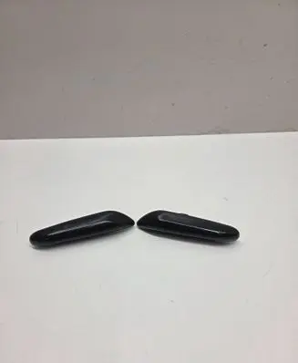 Front fender indicator light