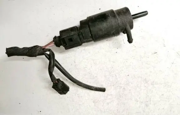 Mercedes-Benz E W211 Windscreen/windshield washer pump 3090179 30.90179