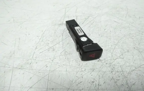 Volvo S60 Hazard light switch 9123681 10W491
