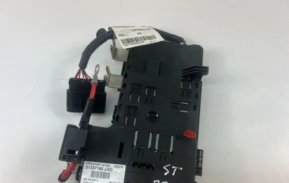 Volvo V70 Fuse box set 31337182