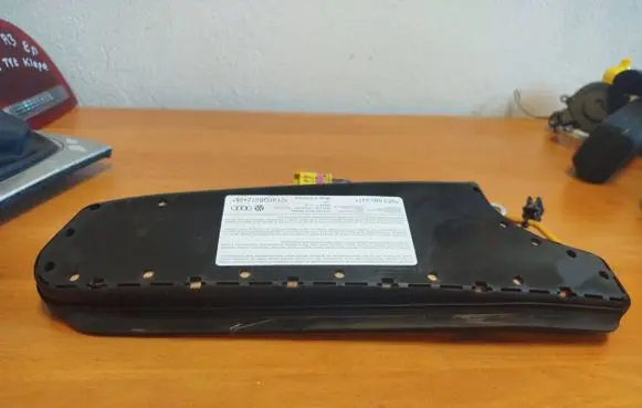Audi A3 S3 8P Seat airbag 8P3880241 03112004 019TQB01Z49S