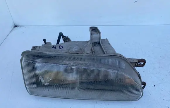 Toyota Corolla E90 Headlight/headlamp 12307