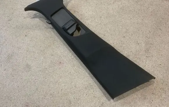 Mercedes-Benz E W213 (B) pillar trim (top) A2136900725 A2136903325