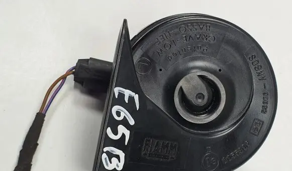 BMW 7 E65 E66 Horn signal 8379703