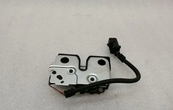 Porsche Boxster 982 Tailgate/trunk/boot lock/catch/latch 98151205304