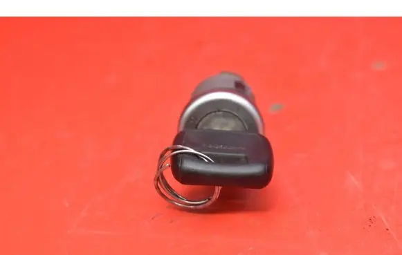 Volvo 850 Ignition lock 9133364