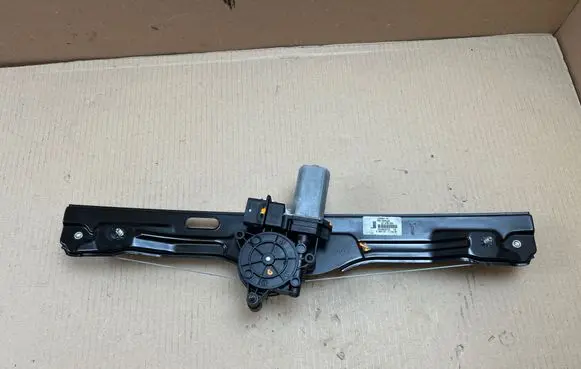 BMW 2 F46 Rear door window regulator with motor 7321055