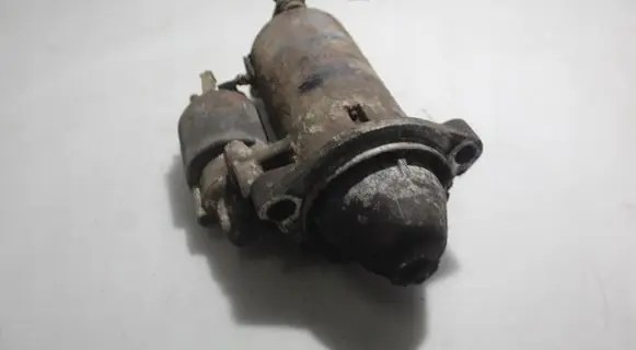 Audi A6 S6 C4 4A Starter motor 1005821526