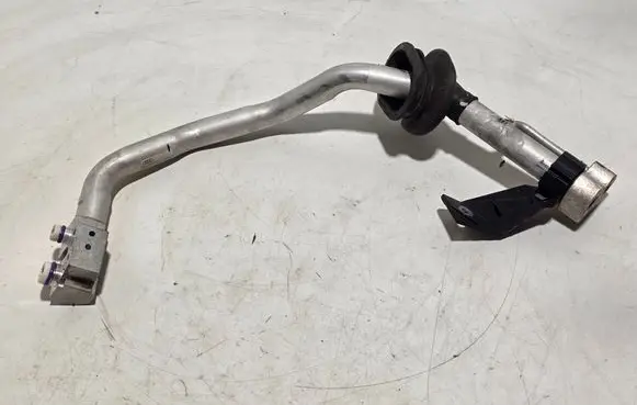 Air conditioning (A/C) pipe/hose