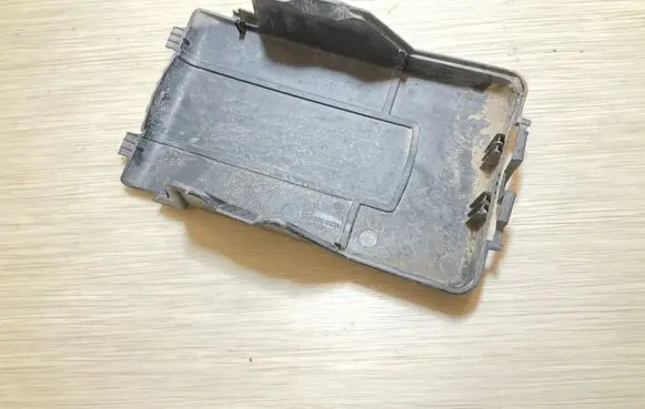 Volkswagen Jetta V Battery box tray cover/lid 1K0915443A