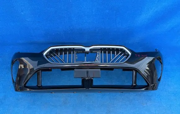 BMW 1 F70 Front bumper 5A64E31