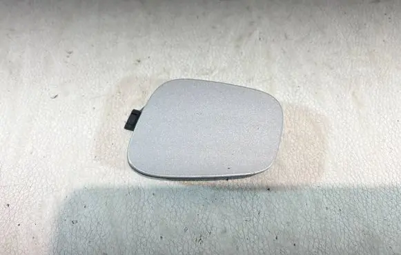 Volvo XC40 Front tow hook cap/cover 31690934