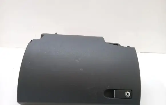 Mercedes-Benz C W204 Glove box A2046802691