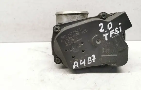 Audi A4 S4 B7 8E 8H Throttle body valve 06F133062E