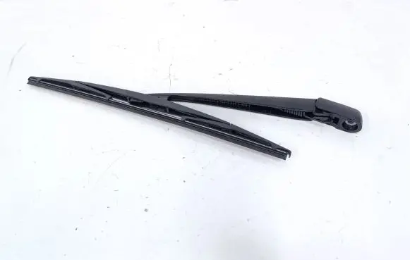 Subaru Outback (BT) Rear wiper blade arm