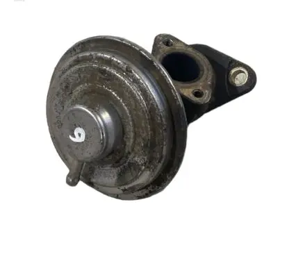 Volkswagen Touareg I EGR valve 70030904