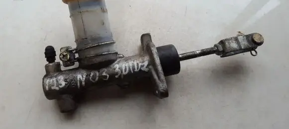 Nissan Terrano Clutch master cylinder