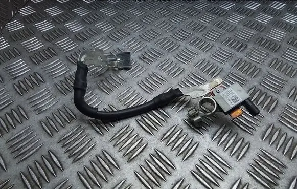 Skoda Octavia Mk4 Positive cable (battery) 5WA915181C