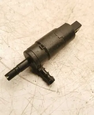 Volkswagen PASSAT B5.5 Headlight washer pump 1J0955681 00100612V