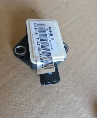 Audi A4 S4 B7 8E 8H ESP acceleration yaw rate sensor 8E0907637B 6261283D9NV