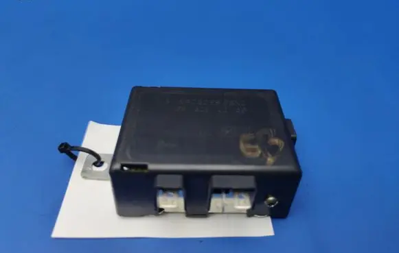 Mercedes-Benz ML W163 Aerial antenna amplifier 1638200289 17551 16287079