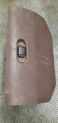 Renault Master II Glove box 7700351871