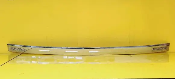 Opel Astra H Number plate light 13223916