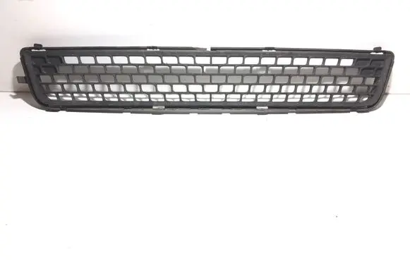 Volvo V70 Front bumper lower grill 30763113 30678636