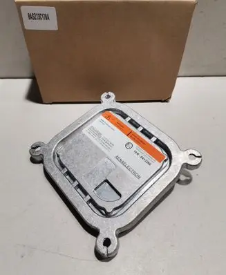 Ford Mustang VI Headlight ballast module Xenon 8ASZ13C170A