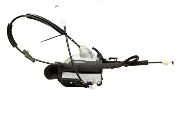 Citroen DS3 Front door lock A04094