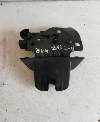 Audi A4 S4 B7 8E 8H Tailgate/trunk/boot lock/catch/latch 8E9827520A