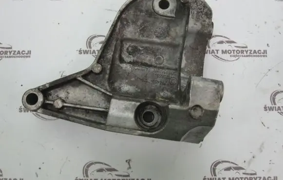 BMW 3 E90 E91 Power steering pump mounting bracket 7794455