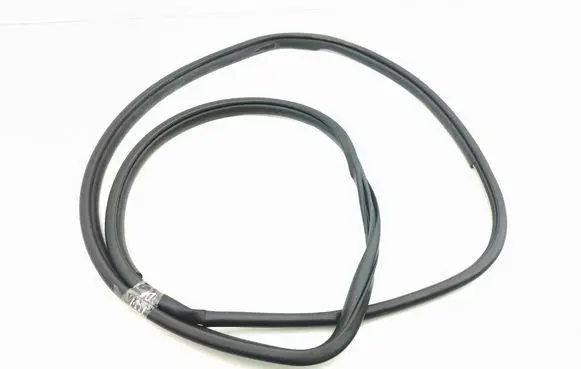 Toyota Prius (XW50) Front door rubber seal 