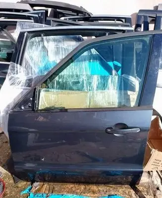 Ford S-MAX Front door 