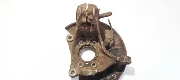 Volkswagen PASSAT B6 Front wheel hub