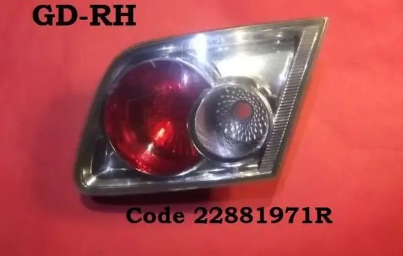 Mazda 6 Tailgate light lenses 22881971R