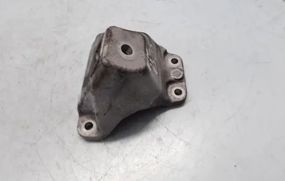 BMW 5 F10 F11 Engine mounting bracket 22116781242
