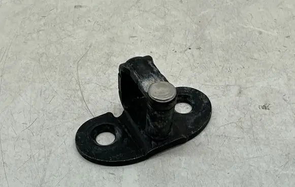 Volkswagen Caddy Loading door lock loop/hook striker 2K0827512