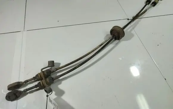 Opel Zafira A Gear shift cable linkage 