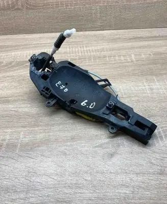 BMW X5 E70 Rear door exterior handle/bracket 7180011