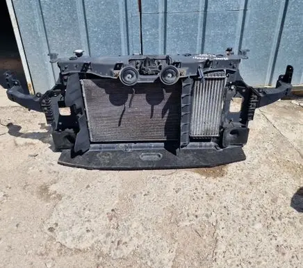 Hyundai i40 Radiator support slam panel 641363Z000 641463Z000