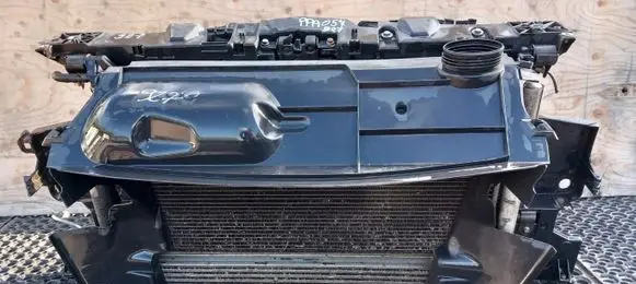Renault Megane III Radiator support slam panel 2345