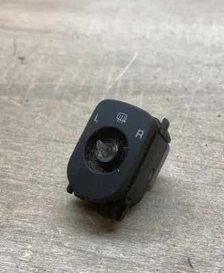 Volkswagen Touareg I Wing mirror switch 7L6959565Q