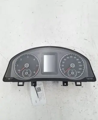 Volkswagen Golf Plus Speedometer (instrument cluster) 5M0920971A