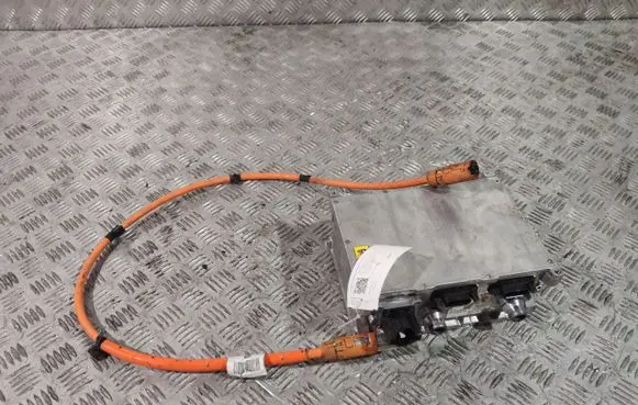Mercedes-Benz GLE AMG (W166 - C292) Voltage converter inverter A0009004809