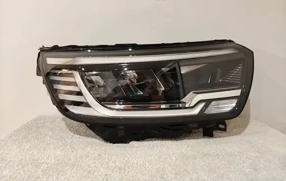 Renault Kangoo III Headlight/headlamp 260103264R 1006E006