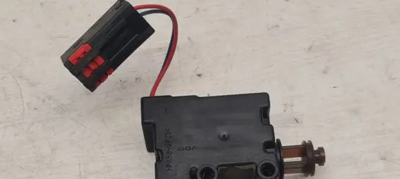 Opel Corsa C Central locking motor 09183495 32505603