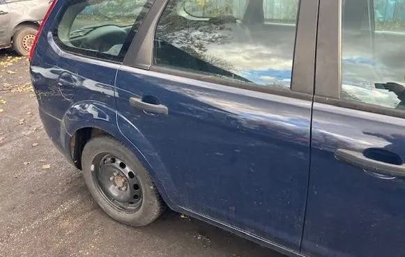 Rear door